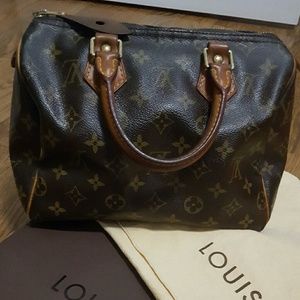Louis Vuitton Speedy 25